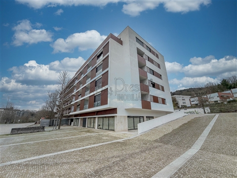 Prédio de Vessadas - Lote 9, Guimarães